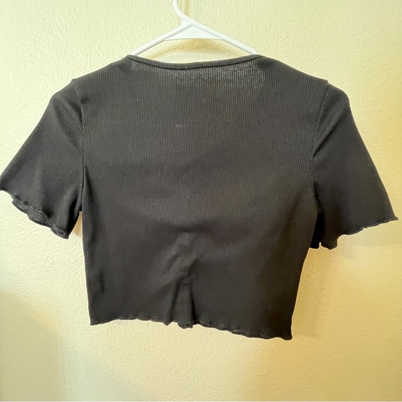 Black Button-Up Ribbed Top - Picture 2 of 2